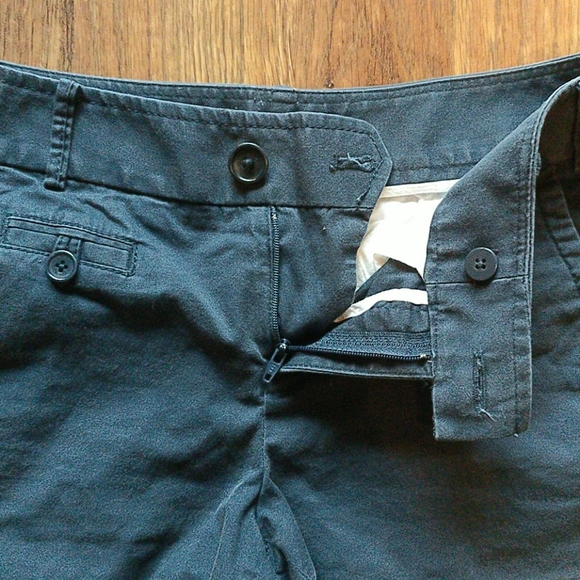 Banana Republic - Martin Fit, navy shorts - Picture 3 of 5